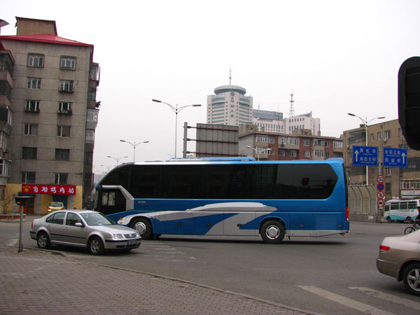 （企業(yè)班車租賃）如何選擇班車租賃供應商？