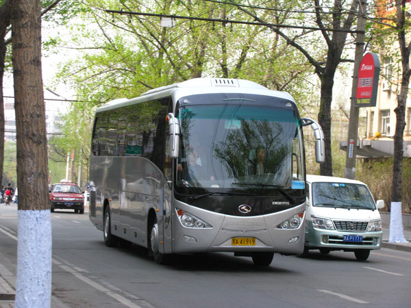 （企業員工班車接送）緩解城市交通出行的后起之秀